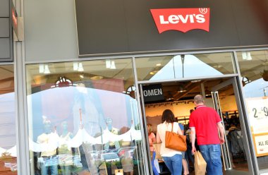 Levi's