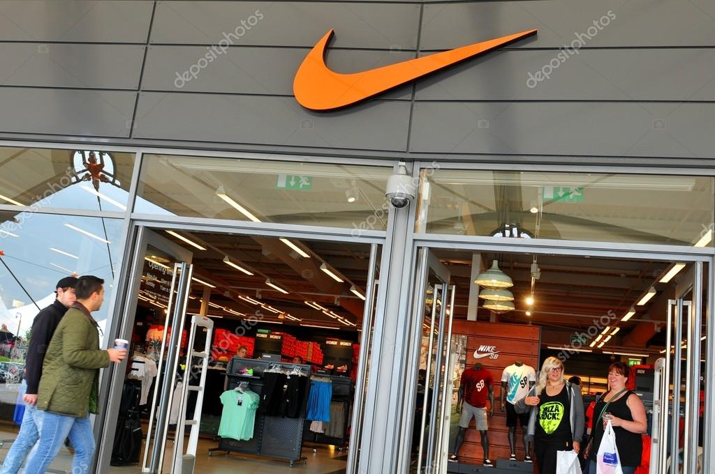 Nike store Photos, Royalty Free Nike store Images |