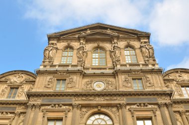 Louvre Müzesi detay