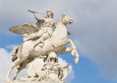 Pegasus heykel Detay
