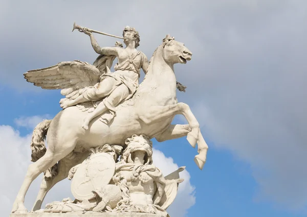 Pegasus Statue Imagenes Fotos De Stock Libres De Derechos Depositphotos