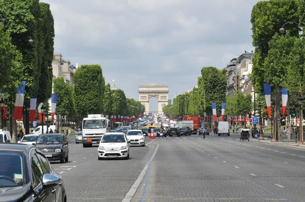 Champs elysees, Paryż — Zdjęcie stockowe