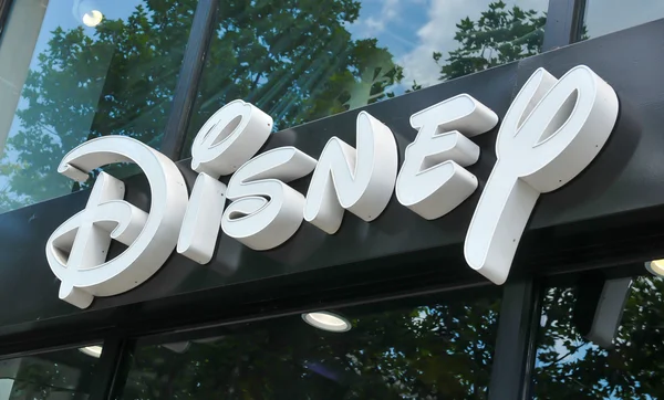 Disney store in Parijs — Stockfoto