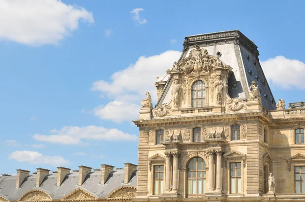 Louvren museum i Paris — Stockfoto