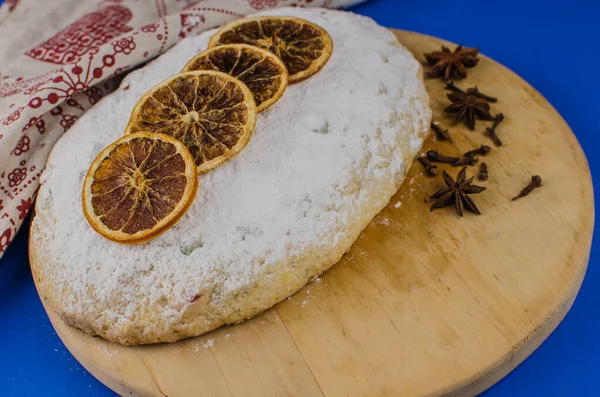 Strudel with custard and orange. Christmas Stollen. — Stock Photo, Image