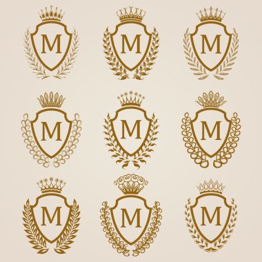 Altın shields ile defne çelengi