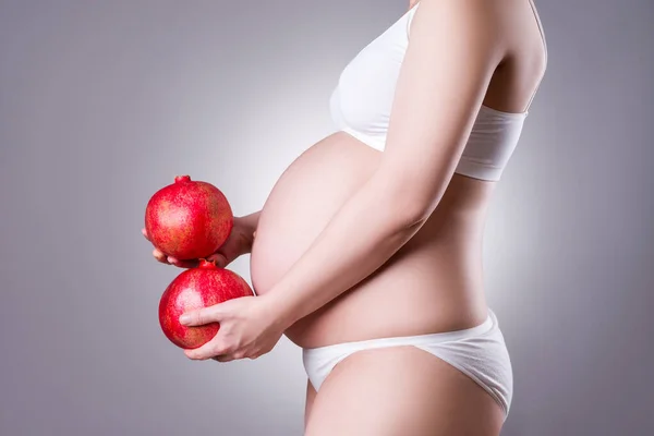 Pregnancy Nutrition Pregnant Woman Pomegranate Gray Background Vegetarian Diet Studio — Stock Photo, Image