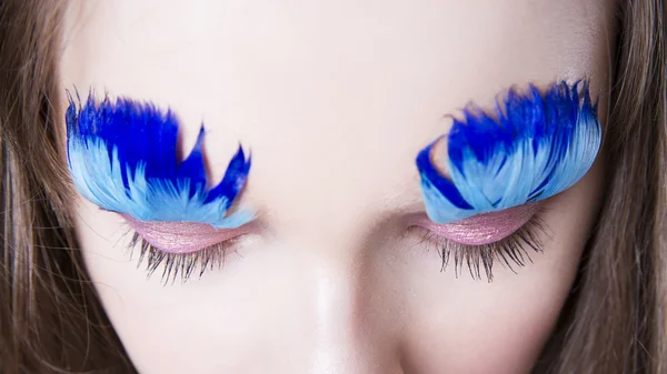 Professional beauty eyes makeup. Make up closeup. Long eyelashes and perfect skin — Stock Photo, Image