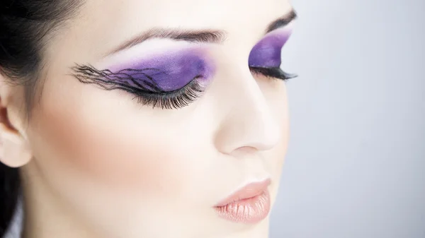 Make-up beautiful young woman close-up — Stock Photo, Image