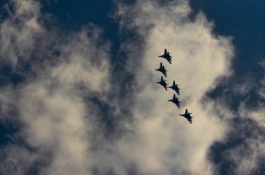 Grup su-27 performans akrobasi bir airshow