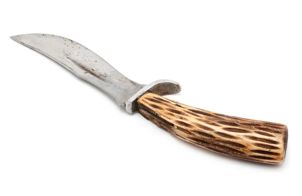 Starý nůž s rukojetí z paroží losa, izolované — Stock fotografie
