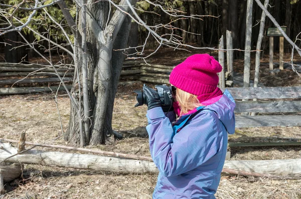 Bir soğuk kış gününde çekim kadın