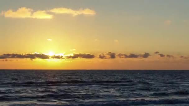 Time lapse tramonto in mare . — Video Stock