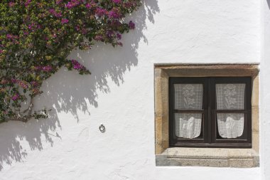 Monsaraz antik küçük pencere