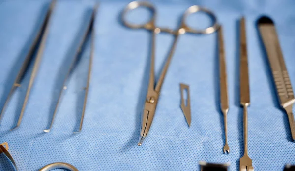 Set Van Diverse Roestvrijstalen Gereedschappen Voor Plastische Chirurgie Gebogen Schaar — Stockfoto