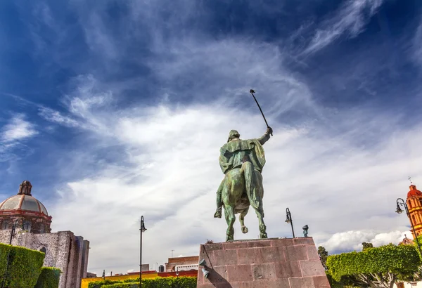 Algemene Ignacio Allende standbeeld Plaza Civica San Miguel de Allend — Stockfoto