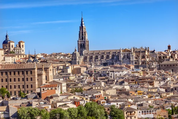 Katedrála Chhurches středověké město Toledo Španělsko — Stock fotografie