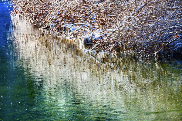 Winter Snow Ice Abstract Wenatchee River Leavenworth Washington — Stock Photo, Image