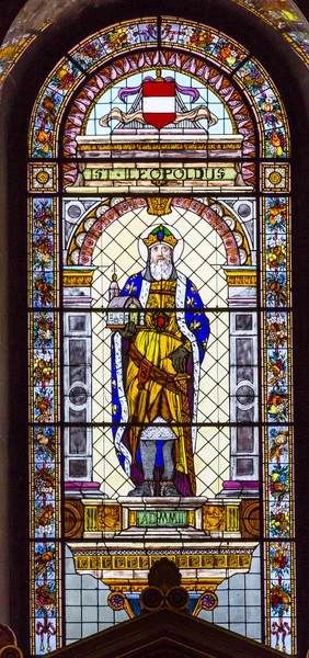 Kostel svatého Leopoldus Rakousko barevné sklo Katedrála svaté Stephens Budapešť — Stock fotografie