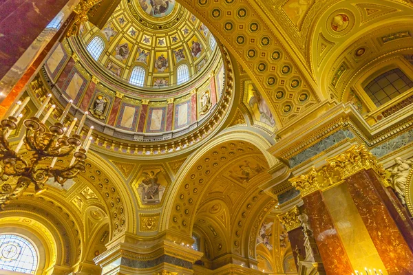 Cúpula Basílica Arco Catedral de San Esteban Budapest Hungría — Foto de Stock