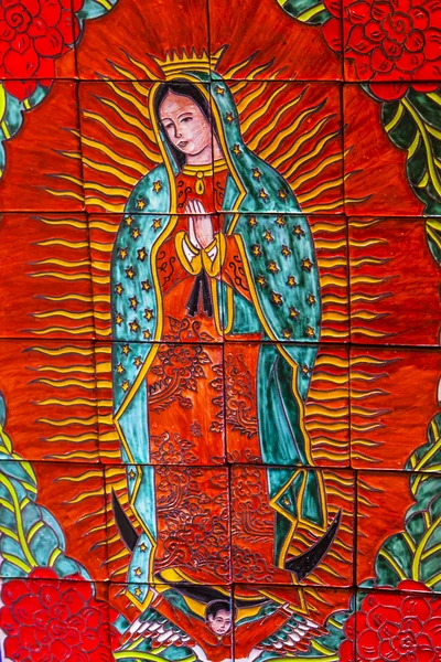 Kleurrijke keramische Guadalupe Dolores Hidalgo Mexico — Stockfoto