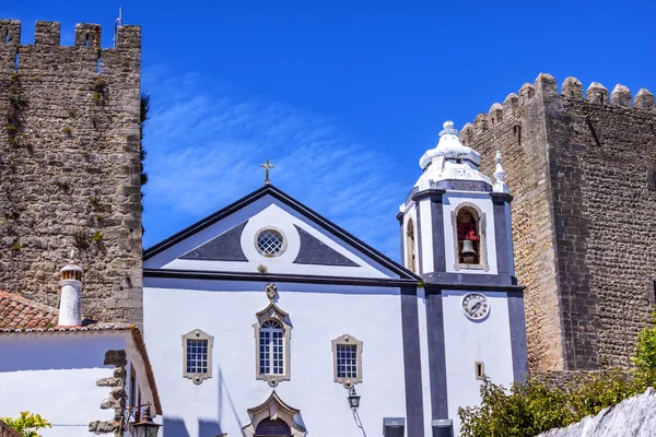 Sao Pedro kyrkans slottsmurar Obidos Portugal — Stockfoto