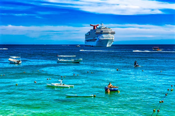 Los Cabos Mexiko December 2018 Färgglada Kryssningsfartyg Simmare Båtar Beach — Stockfoto