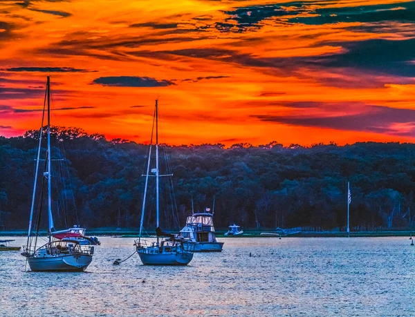 Sunset Saiboats Padanaram Inre Hamnen Motorbåtar Segelbåtar Dartmouth Massachusett — Stockfoto