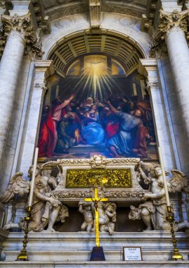 Kutsal Ruh Mary Santa Maria della Salute Kilisesi Bazilikası Venedik İtalya 'yı boyuyor. 1681 'de kilise, Tiziano Velellio' nun 1546 'da yaptığı resim..