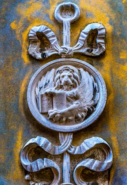 Geflügelter Löwe Venezianisches Symbol Piazza San Marco Markusplatz Venedig Italien — Stockfoto