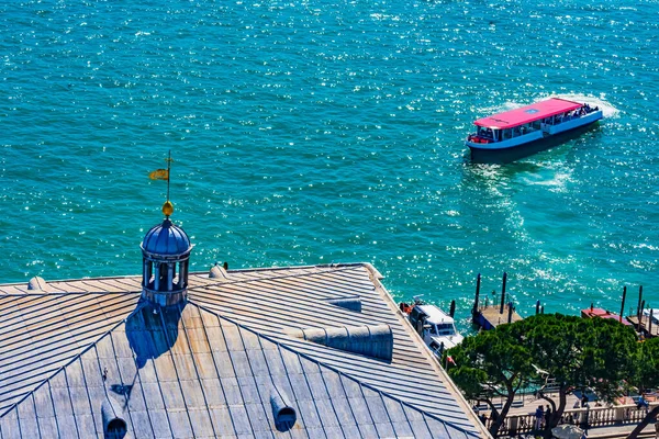 Ferry Terminal Vaporeeto Ferry Grand Canal Piazza San Marco Place — Photo