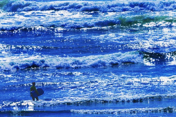 Colorat Sufer Blue Waves Canon Beach Clatsap County Oregon Descoperit — Fotografie, imagine de stoc