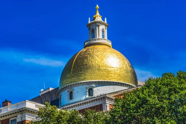 Golden Dome State House State Legislature Governor Office Boston Massachusetts — Fotografia de Stock