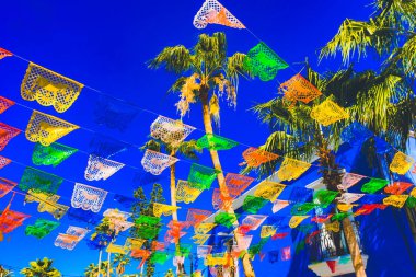 Renkli Meksika Noel Kağıt Dekorasyonları San Jose del Cabo Caddesi