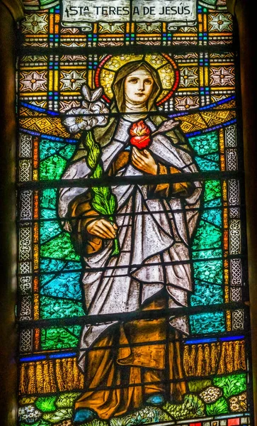 プンタ アレナス 2019年12月22日神聖な心ステンドグラスの彫像サンクチュアリマリア オシリドラ プンタ アレナスチリイエスの神聖な心 — ストック写真