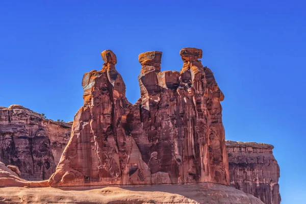 Three Gossips Red Orange Rock Formation Canyon Arches National Park — Stock Photo, Image