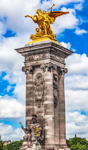 Golden Fame Winged Horse Statue Pont Bridge Alexandre Iii Παρίσι — Φωτογραφία Αρχείου