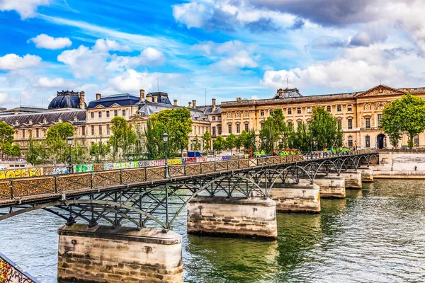 París Francia Junio 2015 Cerraduras Puente Las Artes Río Sena —  Fotos de Stock