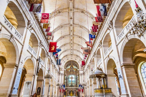ドーム教会ゴールデンクロス主祭壇Les Invalidesパリフランス 教会は1760年に設立 アンヴァリッドはナポレオン1世を含む著名な軍人の墓と軍事博物館になった — ストック写真