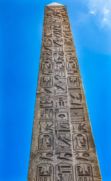 Oude Egyptische Obelisk Place Concorde Parijs Frankrijk Oorspronkelijk Uit Luxor — Stockfoto