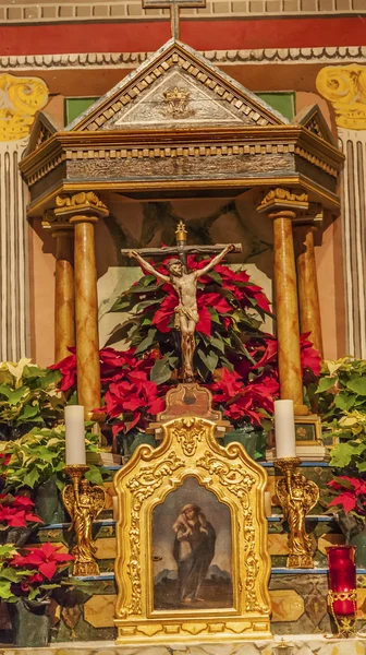 Antigua Misión Santa Inés Solvang Basílica de California Altar Cross A —  Fotos de Stock