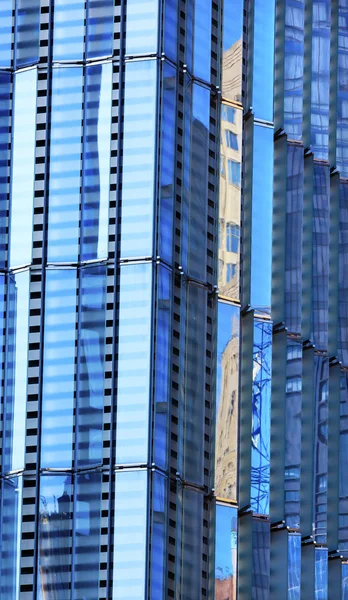 New world trade center abstact skleněná budova mrakodrap odrážejí — Stock fotografie