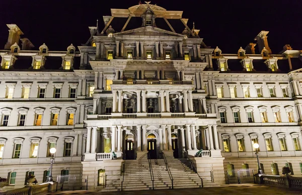 Eski Executive ofis binası gece Washington Dc — Stok fotoğraf