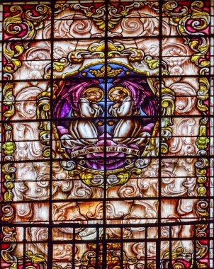 Basilica Santa Iglesia Collegiata d dua vitray melekler