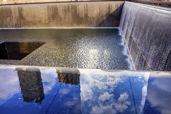 Memorial Pool Fountain Waterfall New York NY — Stock Photo, Image