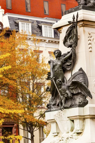 Była jesień Lady Liberty ogólne Rochambeau statua Lafayette Park — Zdjęcie stockowe