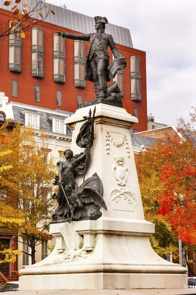 General Rochambeau heykel Lafayette Parkı sonbahar Washington Dc — Stok fotoğraf