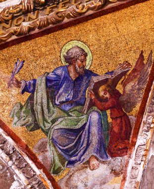 Melek Gospel yazar mozaik Guadalupe Meksi Bazilikası'nın türbesine eski