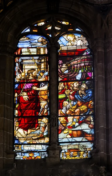 Jezus in de touwen op weg naar het Kruis gebrandschilderd glas Salamanca nieuw — Stockfoto