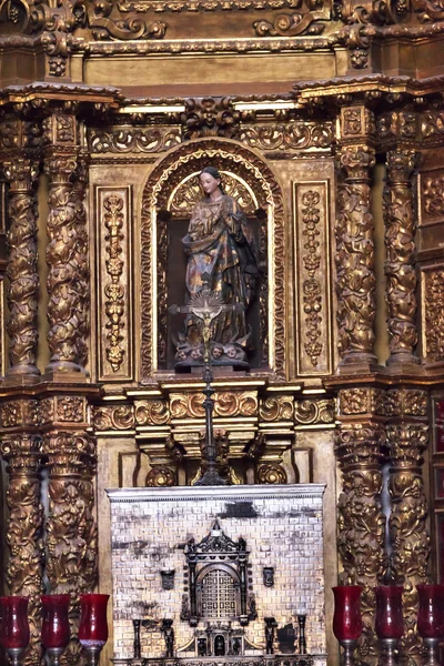 Små kapell altaret gamla basilikan Shrine of Guadalupe Mexico City — Stockfoto